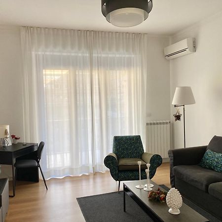 Home 22 Appartamento In Centro Storico - كاتانيا المظهر الخارجي الصورة