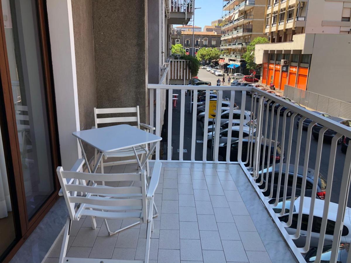 Home 22 Appartamento In Centro Storico - كاتانيا المظهر الخارجي الصورة