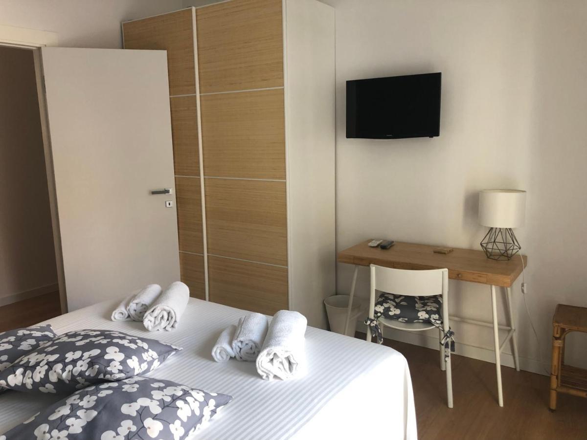 Home 22 Appartamento In Centro Storico - كاتانيا المظهر الخارجي الصورة