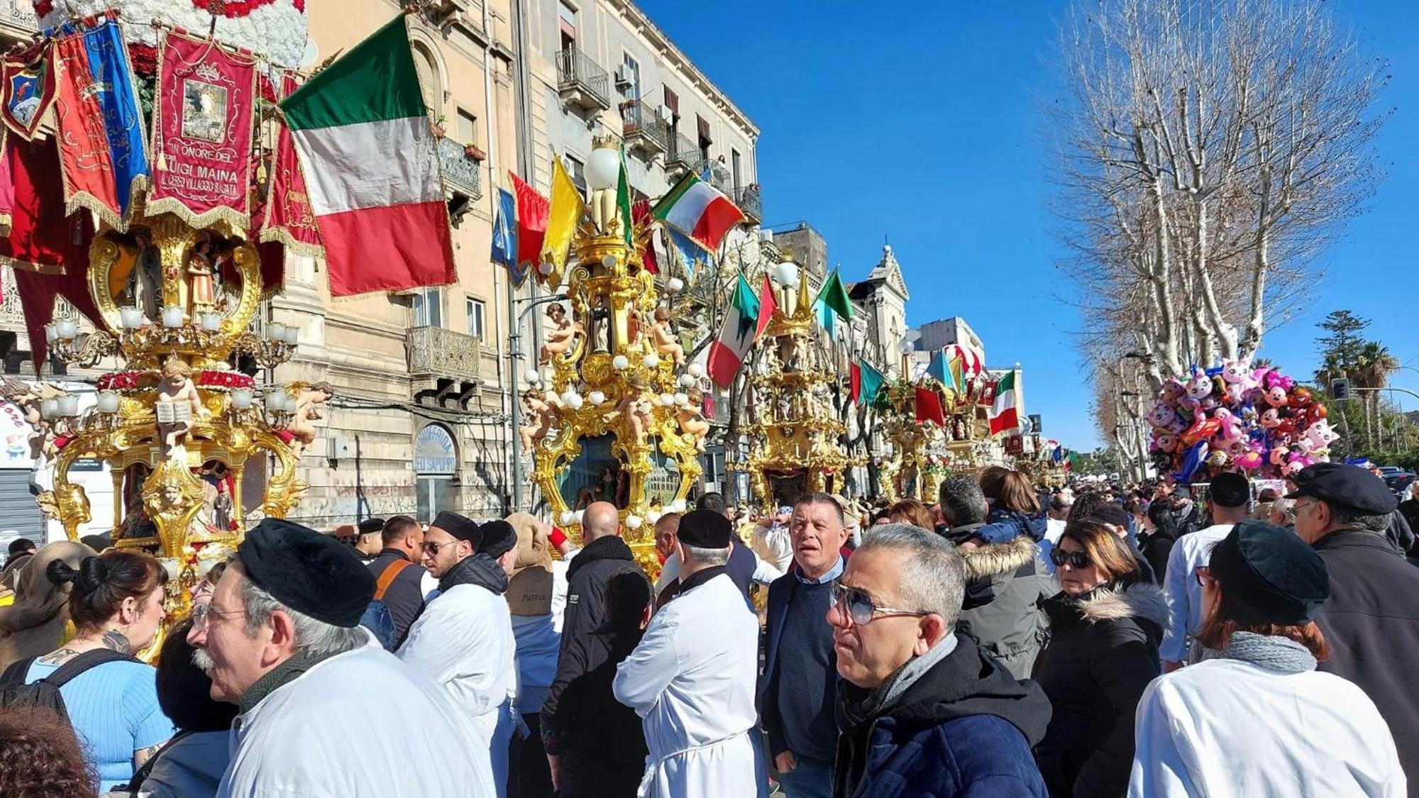 Home 22 Appartamento In Centro Storico - كاتانيا المظهر الخارجي الصورة